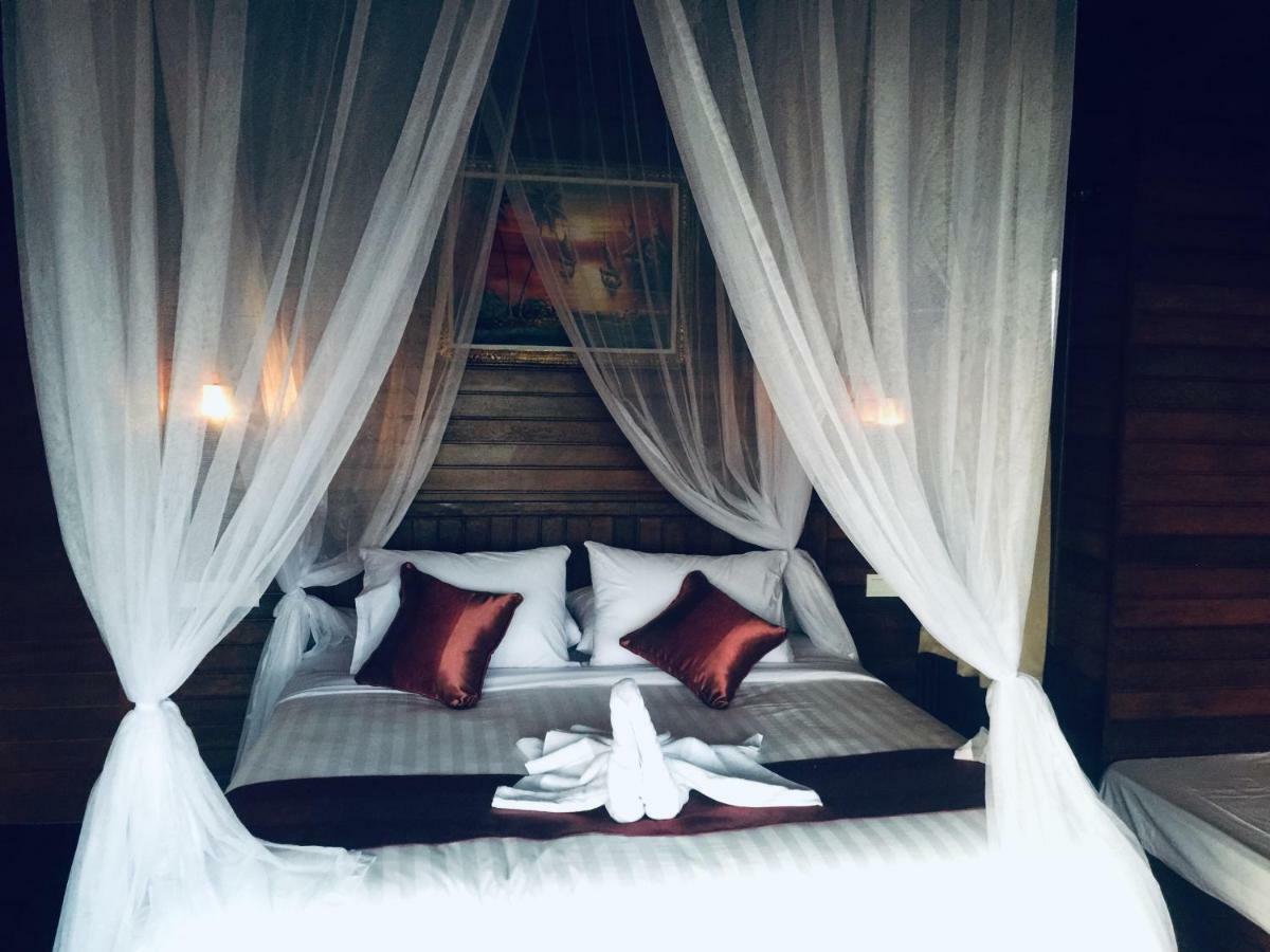 Sunday Huts Lembongan Hotel Buitenkant foto
