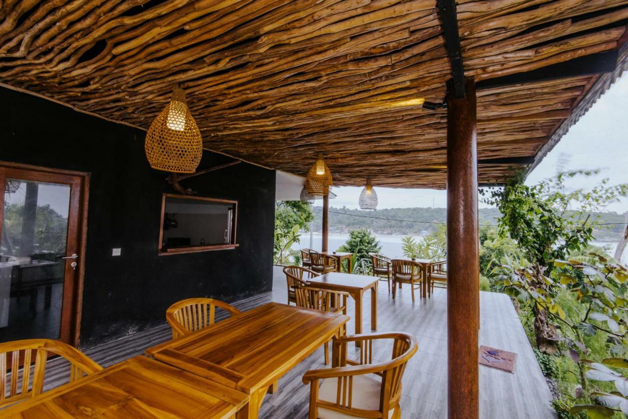 Sunday Huts Lembongan Hotel Buitenkant foto