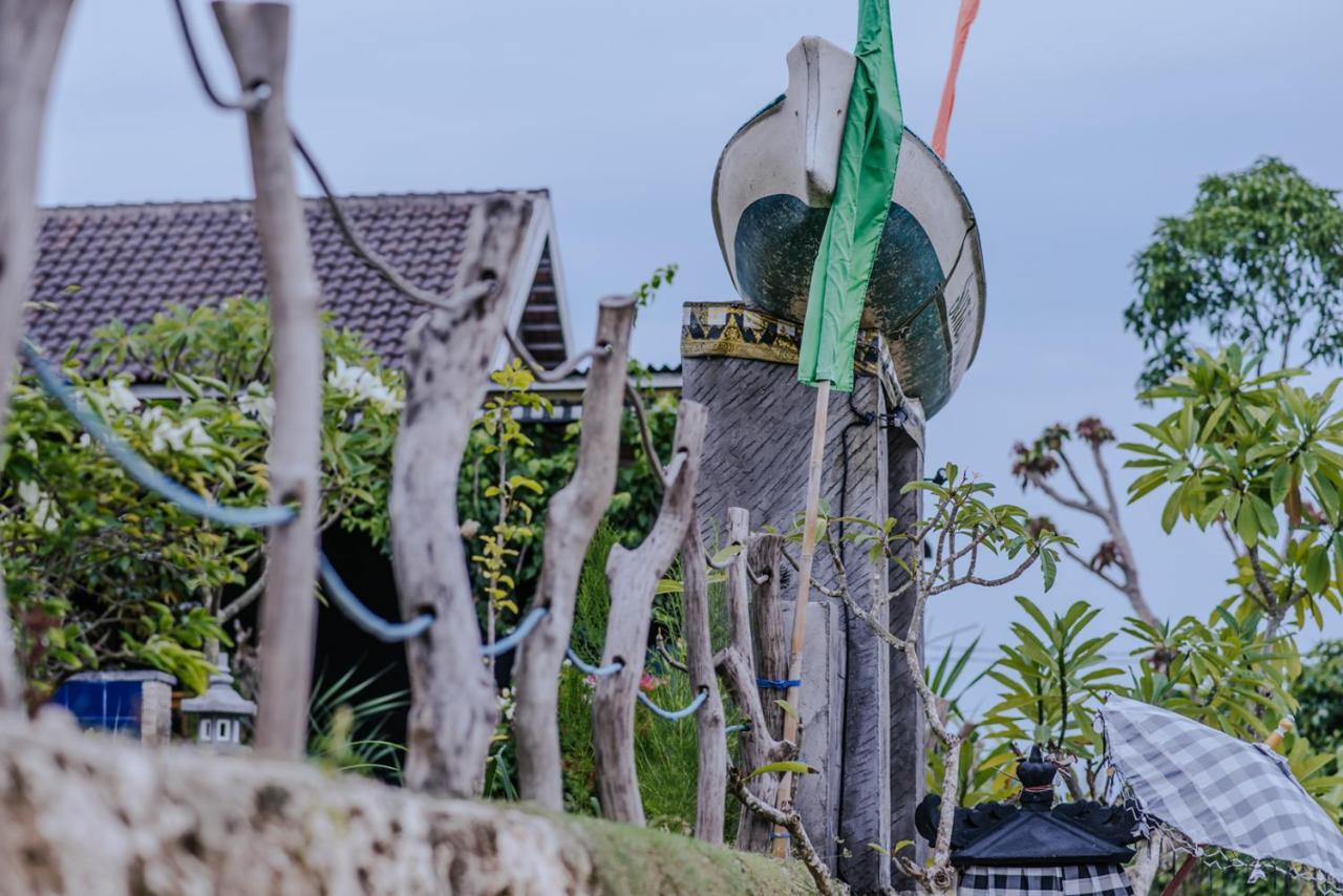Sunday Huts Lembongan Hotel Buitenkant foto